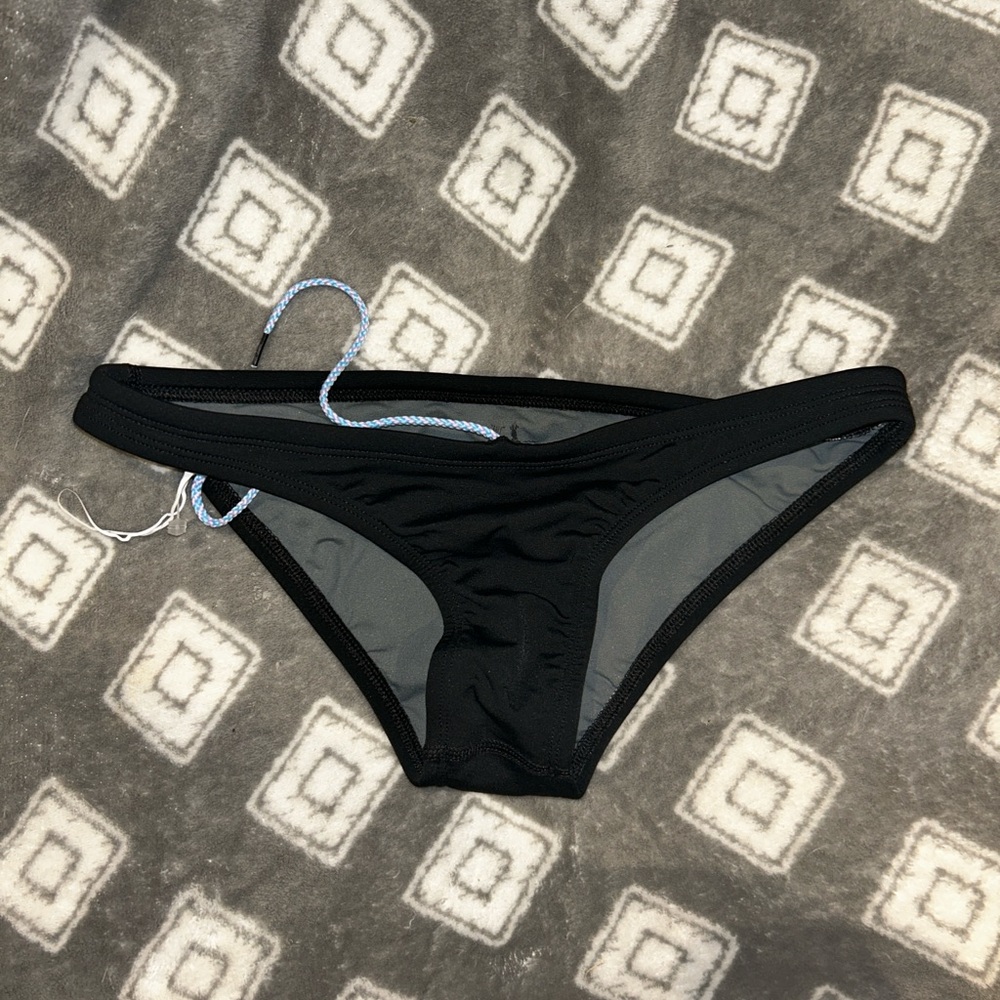 Jolyn Clothing Black Bikini Bottom size small